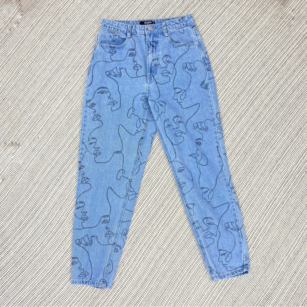 Missguided Faces Line Art Print High Rise Tapered Mom Jeans Blue 4P Petite - Picture 5 of 13